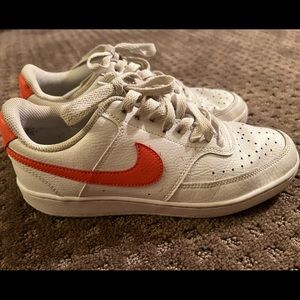 Womens 8.5 Nike Court Vision Low Sneakers